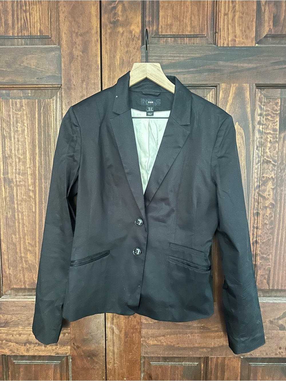 H&M Black Women's Two-Button Blazer